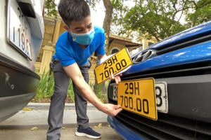 Đổi biển kiểm soát sang màu vàng dễ hay khó?