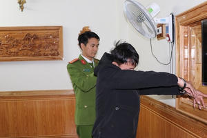 Vĩnh Phúc: Hai thanh niên gắn camera quay lén các cặp đôi 'ân ái' trong nhà nghỉ để tống tiền