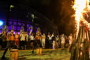 Đêm Bà Nà vui chất ngất- không đi quá uổng Đêm Bà Nà vui chất ngất- không đi quá uổng