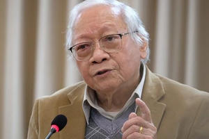 'Sách Tiếng Việt của GS Hồ Ngọc Đại dạy chữ mà không hiểu nghĩa, dùng từ phản cảm' 'Sách Tiếng Việt của GS Hồ Ngọc Đại dạy chữ mà không hiểu nghĩa, dùng từ phản cảm'