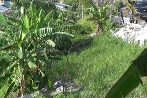 Vết nứt 'tử thần' tại Yên Bái: Có phải do người dân đào ao?