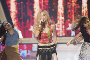 Hà Thu thổi bùng không khí World Cup, khuấy động Gương Mặt Thân Quen 2018