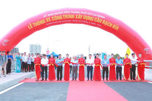 TP HCM: Thông xe cầu Rạch Đỉa nối Quận 7 và huyện Nhà Bè