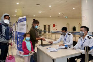 Cập nhật mới nhất về hướng dẫn tạm thời giám sát người nhập cảnh vào Việt Nam Cập nhật mới nhất về hướng dẫn tạm thời giám sát người nhập cảnh vào Việt Nam