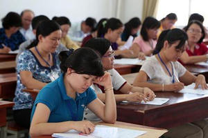 Chấm thi THPT Quốc gia: E ngại 'nơi lỏng, nơi chặt'