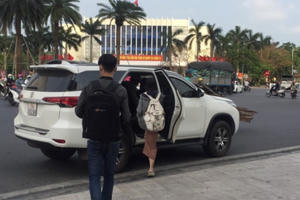 Nóng vấn nạn xe trá hình Huế - Đà Nẵng và nguy cơ vỡ trận lập lại trật tự vận tải