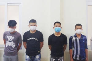 Hà Tĩnh: Bắt giữ nhóm đối tượng mang hung khí chuẩn bị "hỗn chiến" tại thị trấn Thiên Cầm