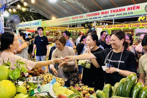 Khai mạc Tuần lễ Tôn vinh trái cây và sản phẩm OCOP tỉnh Đồng Nai