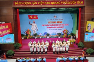 Phó Chủ tịch nước dự lễ trao tặng các phần thưởng cao quý ở Đồng Nai