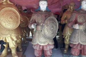 Lâm Đồng: Những pho tượng lính nghi của Trung Quốc gây xôn xao dư luận