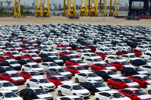 Việt Nam chi 1,65 tỷ USD nhập khẩu ô tô