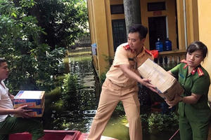 Chương Mỹ dừng cuộc họp không cấp thiết để dồn toàn lực ứng phó mưa lũ