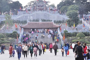 Bí ẩn truyền thuyết Đền Cửa Ông