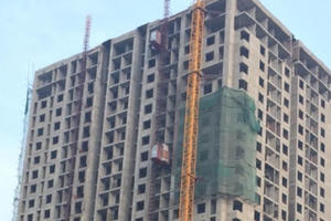 Hà Nội: Sập giàn giáo gần 10 người bị thương nặng