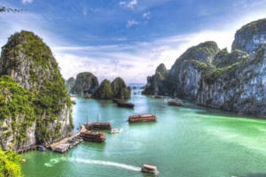 Hạ Long ngày càng hút khách với đa dạng trải nghiệm hấp dẫn