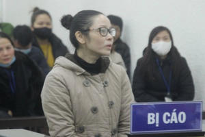 'Quý bà vô công rồi nghề' lừa đảo hàng trăm tỷ đồng