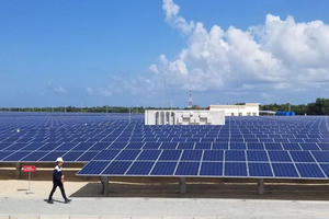 Hoa Kỳ điều tra phòng vệ thương mại với pin năng lượng mặt trời nhập khẩu từ Việt Nam Hoa Kỳ điều tra phòng vệ thương mại với pin năng lượng mặt trời nhập khẩu từ Việt Nam