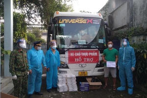 Phát hiện xe chở rau quả cùng số lượng lớn thuốc lá nhập lậu