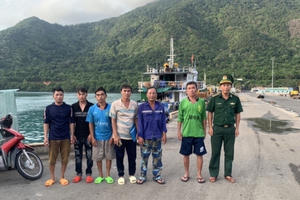 Bị tàu lạ đâm chìm tàu, 6 ngư dân gặp nạn được cứu sống