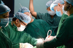 Người phụ nữ sống chung với khối u “khổng lồ” suốt 30 năm