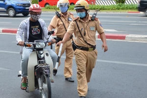 Tăng mức xử phạt vi phạm gấp 10 lần liệu có giúp giảm tai nạn giao thông?