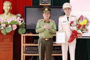 Hà Nội: Thượng tá Hứa Việt Hưng nhậm chức Trưởng công an quận Long Biên