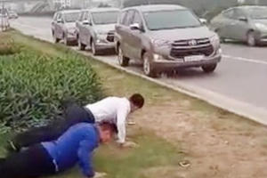 Bắc Giang: CSGT tường trình việc "phạt tài xế chống đẩy"