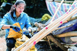 Hoa hậu Lương Thùy Linh: Tết là yêu thương, Tết sẻ chia! Hoa hậu Lương Thùy Linh: Tết là yêu thương, Tết sẻ chia!