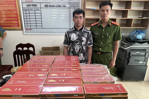 Chặn đứng ô tô chở gần 250 cây thuốc lá lậu từ Móng Cái đi Cao Bằng