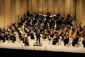 Đêm Giáng sinh thăng hoa cùng Dàn nhạc giao hưởng Mặt trời (SSO) trong không gian Nhà hát Hồ Gươm