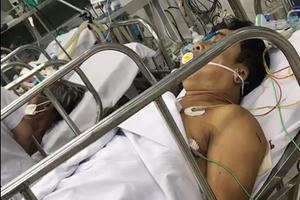 Đồng Nai: Tổ chức ăn nhậu sau khi thua độ đá gà, một người bị chém tử vong Đồng Nai: Tổ chức ăn nhậu sau khi thua độ đá gà, một người bị chém tử vong