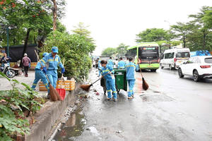 Đẩy mạnh vệ sinh môi trường phục vụ Lễ kỷ niệm 80 năm Cách mạng Tháng Tám và Quốc khánh 2/9 Đẩy mạnh vệ sinh môi trường phục vụ Lễ kỷ niệm 80 năm Cách mạng Tháng Tám và Quốc khánh 2/9