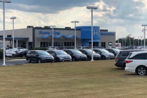 Trẻ 11 tháng tuổi tử vong vì bị bỏ quên trong ôtô Trẻ 11 tháng tuổi tử vong vì bị bỏ quên trong ôtô