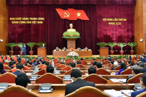 Trung ương xem xét nội dung xây dựng Quy chế làm việc của các cơ quan lãnh đạo Đảng