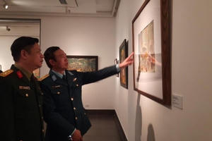 Hơn 50 bức tranh được giới thiệu tại Triển lãm 'Tình quân dân' tại Bảo tàng Mỹ thuật Việt Nam Hơn 50 bức tranh được giới thiệu tại Triển lãm 'Tình quân dân' tại Bảo tàng Mỹ thuật Việt Nam