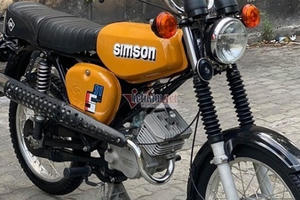 Xe máy Simson "huyền thoại" 31 năm tuổi giá 150 triệu đồng