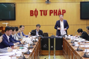 Họp Tổ nghiên cứu soạn thảo dự án Luật Thủ đô (sửa đổi)