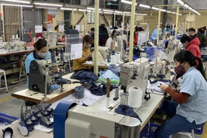 Chính sách "thắt lưng buộc bụng” khiến nhiều ngành sản xuất gặp khó Chính sách "thắt lưng buộc bụng” khiến nhiều ngành sản xuất gặp khó