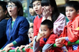 Người Việt ở Uzbekistan: Dừng mọi hoạt động, dành trọn con tim cho U23