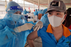 Bệnh viện Đa khoa Đồng Nai xung kích đẩy nhanh tiêm chủng vắc xin Covid-19 để giảm ca bệnh nặng