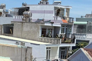 Vũng Tàu: Vây bắt đối tượng manh động đốt xe, đâm chiến sĩ cảnh sát trọng thương