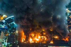 Hóa chất amagal phục vụ sản xuất bóng đèn không bị cháy