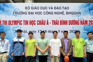 Toàn bộ 6 học sinh Việt Nam đạt huy chương tại Olympic Tin học Châu Á - Thái Bình Dương