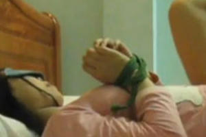 "Yêu râu xanh" 2 lần hiếp dâm bé gái 13 tuổi