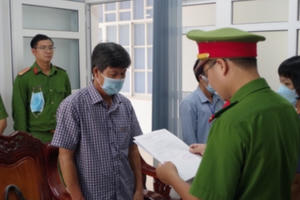 Vì sao PCT huyện Thuận Nam và nguyên PCT huyện Ninh Hải bị khởi tố?