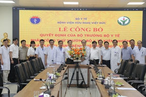 Thứ trưởng Bộ Y tế Trần Văn Thuấn phụ trách, điều hành Bệnh viện Việt Đức