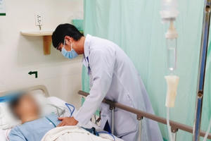 Bệnh viện Hoàn Mỹ Cửu Long test Covid-19 miễn phí cho người dân đến khám, chữa bệnh