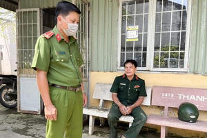 Giả danh đại tá quân đội vượt chốt kiểm dịch để đi lừa đảo