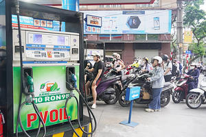 Thí điểm bán xăng sinh học E10 RON95 tại 3 thành phố lớn từ ngày 1/8