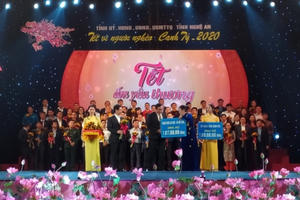 SHB ủng hộ hơn 1 tỷ đồng mang tết ấm đến với người nghèo tại Nghệ An SHB ủng hộ hơn 1 tỷ đồng mang tết ấm đến với người nghèo tại Nghệ An